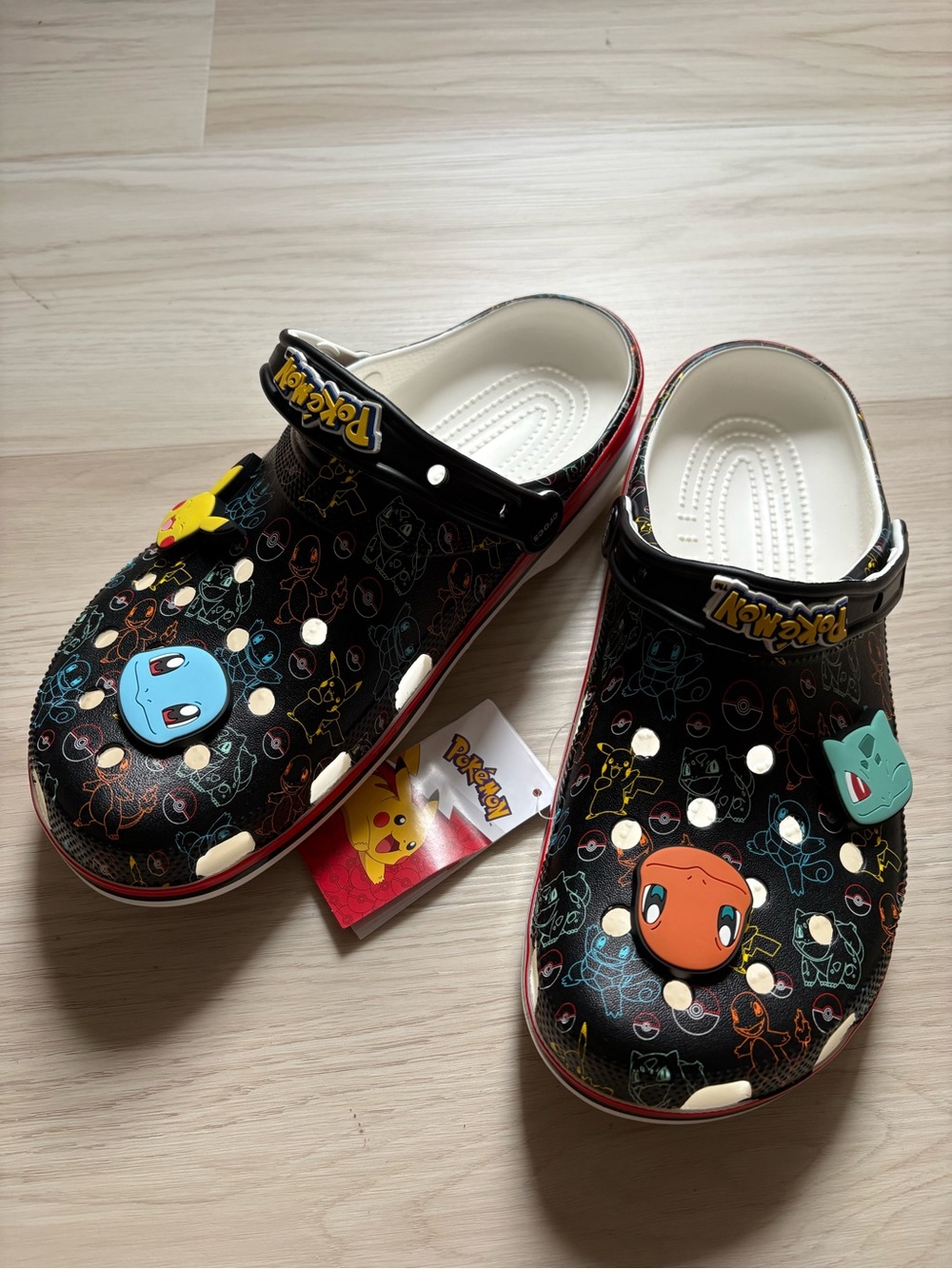Crocs Pokemon Print Classic Clogs Men Size 11 M11 W13 NWT 211343-90H Jibbitz